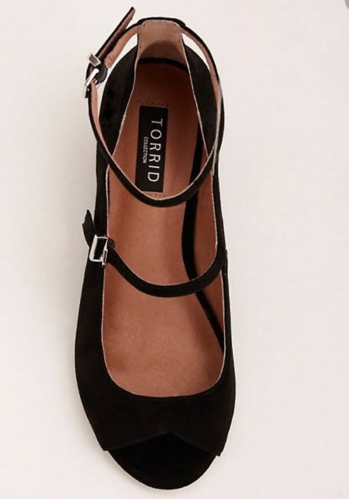 NWT Torrid Genuine Suede Peep Toe Wedges 7.5 Wide